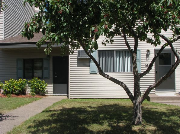 Sahlman Townhouses West | 1741 Sahlman Ave, Cloquet, MN