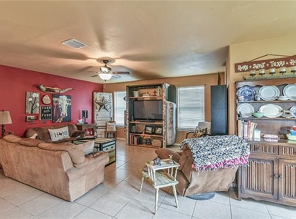 2nd image of 10917 McKinley Dr
