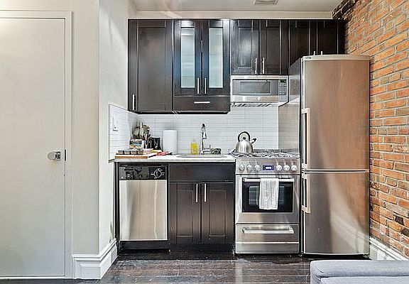 4th image of 412 W 36th St APT 3R