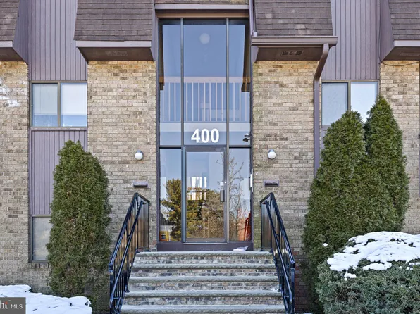 414 Woodmill Dr, Cranbury, NJ 08512