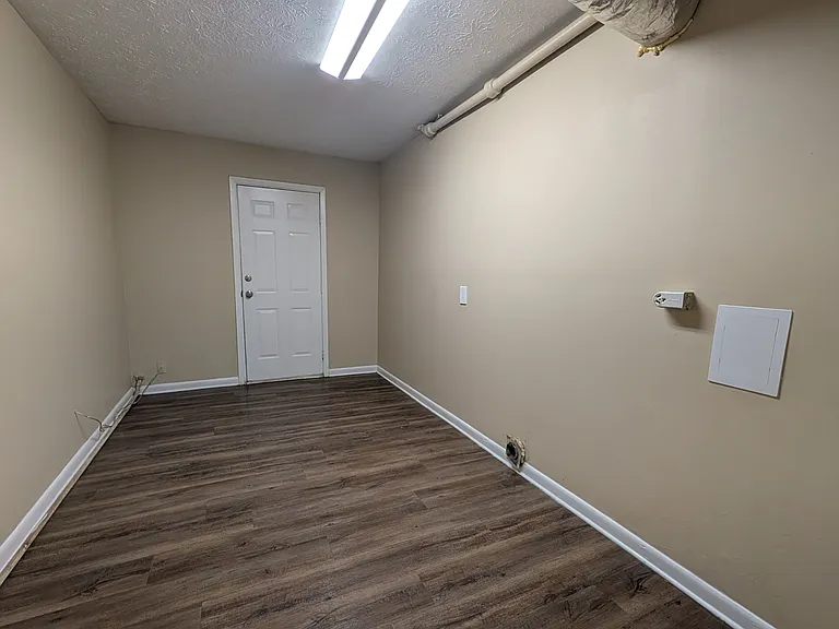 6036 Bizier Rd — Photo 20