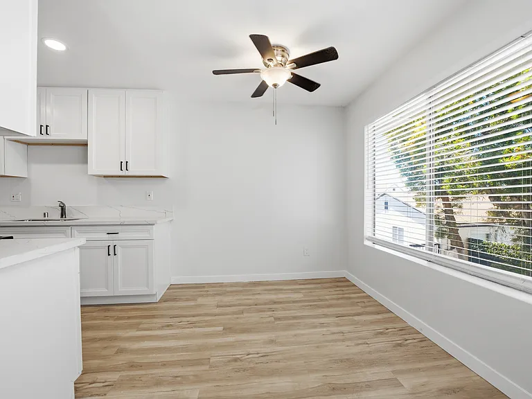 4559 Campus Ave #10 — Photo 3