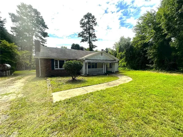 4245 Pine Hall Rd, Walkertown, NC 27051