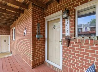 1214 Foursome Ln, Virginia Beach, VA 23455