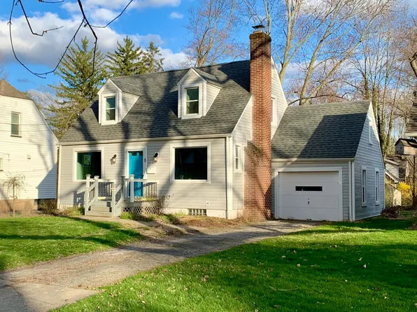 8 Morse Pl, Poland, OH 44514