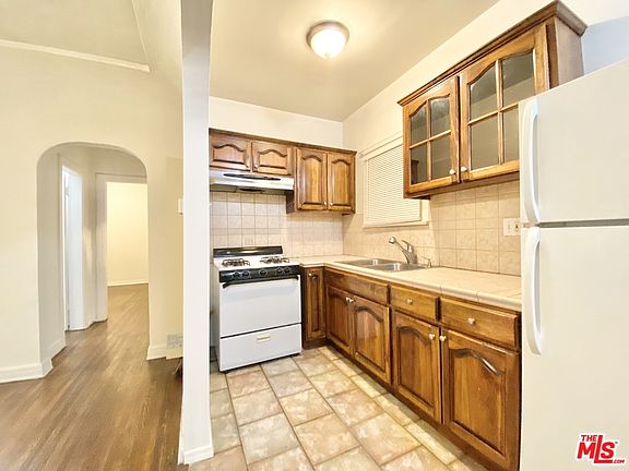 4th image of 625 S Cochran Ave #6A