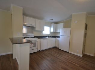 873 E 420th Rd #B01, Bolivar, MO 65613