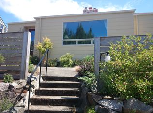 4050 45th Ave SW, Seattle, WA 98116