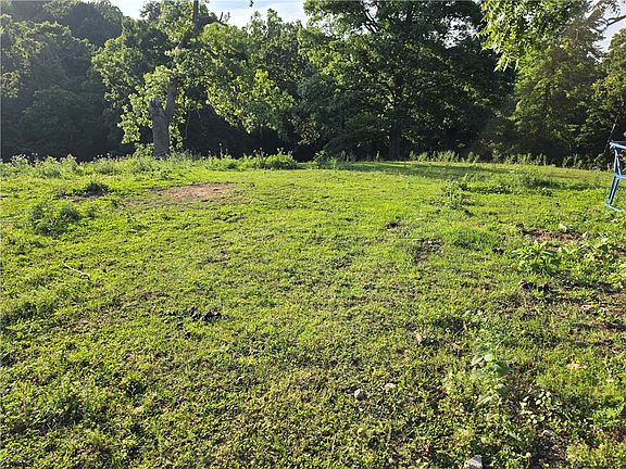2nd image of 3980 Luper Rd