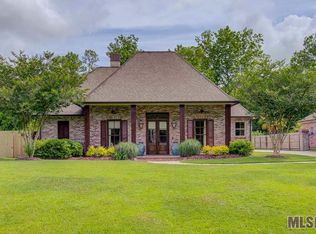 3213 Plantation Ct, Baton Rouge, LA 70820