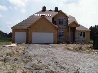 10207 Yoder Rd, Yoder, IN 46798