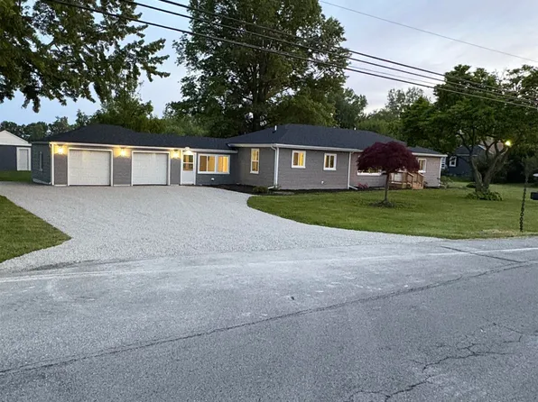 163 E Sterns Rd, Temperance, MI 48182