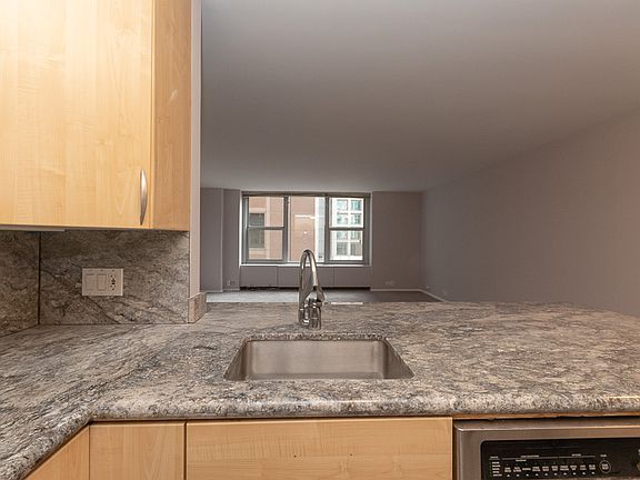 5th image of 777 N Michigan Ave #Ua1208