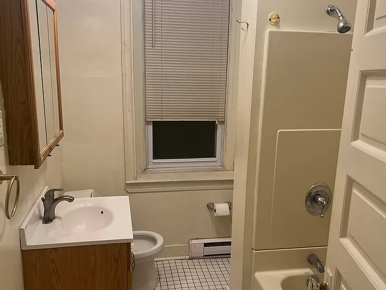 4620 Cedar Ave #2 — Photo 6