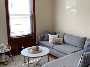 1356 W Barry Ave #1E, Chicago, IL 60657