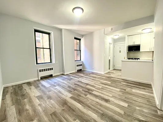 Rented by City & Suburban | media 2