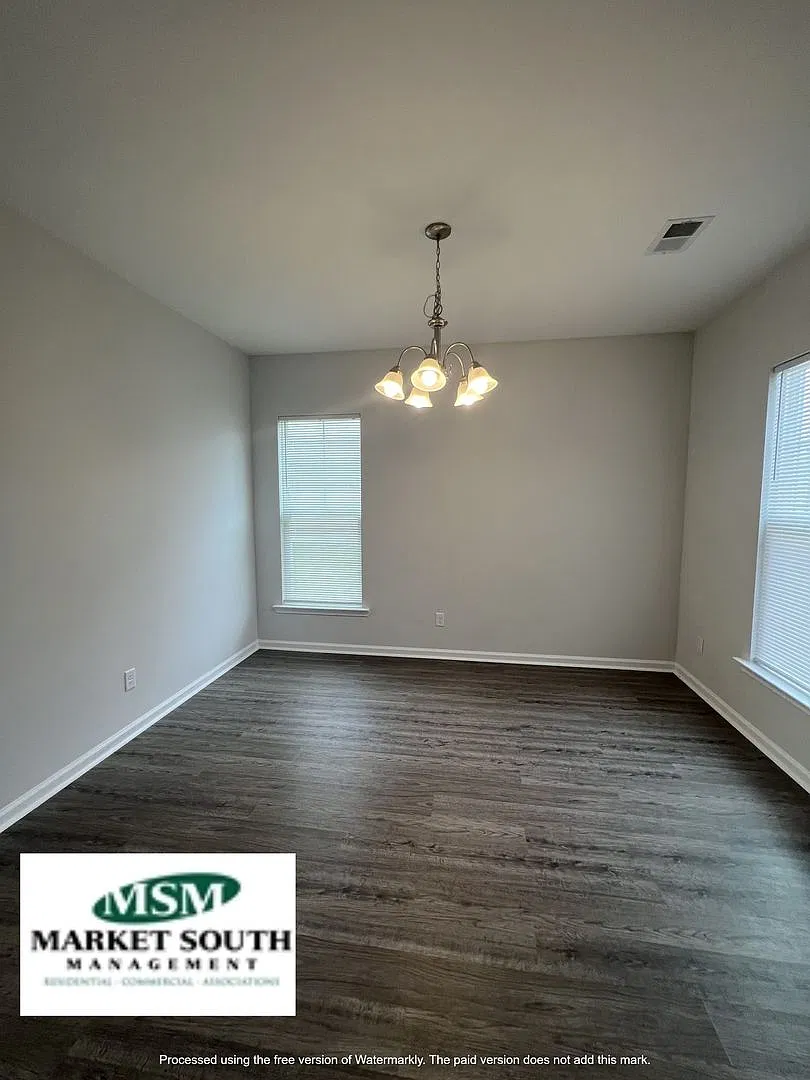 **Rent Special- $500.00 Off 1st Month's Rent With Approved Application By 09/30/24** — Photo 2