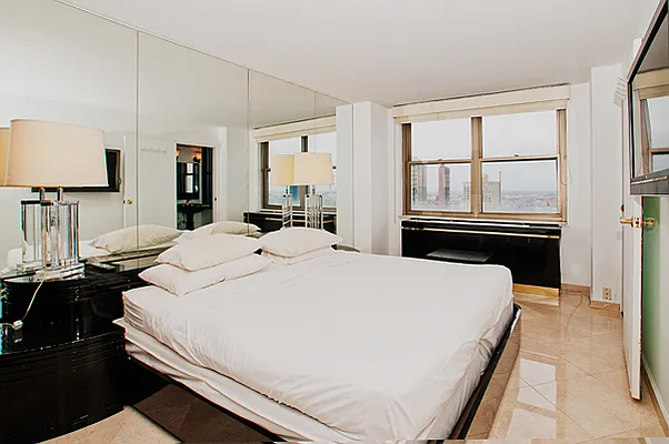 Sold by (Legacy) NY Quality Living Uptown | media 19