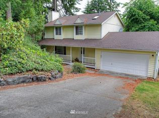 6911 47th St W, Tacoma, WA