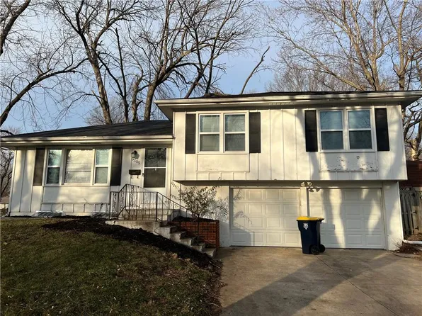 9305 Manchester Ave, Kansas City, MO 64138