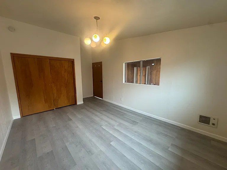 1702 Walnut St — Photo 14