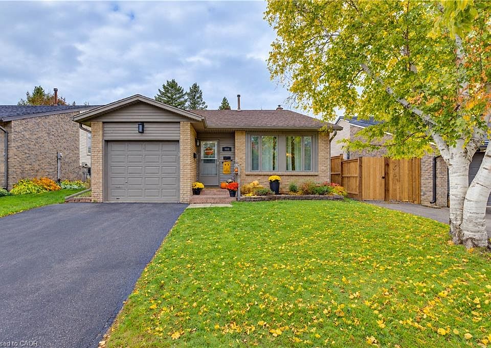 1st image of 102 Toynbee Cres