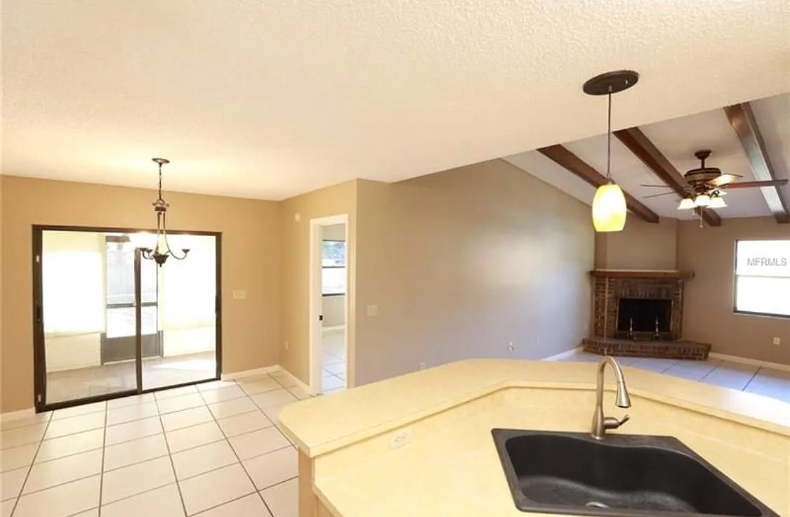 731 Mikasuki Dr — Photo 2