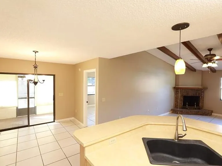 731 Mikasuki Dr — Photo 2