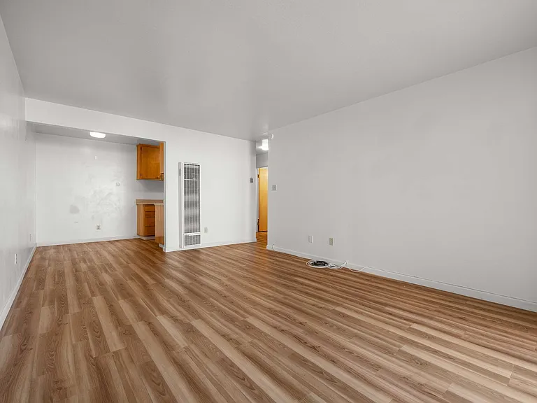1920 Francisco LLC — Photo 20