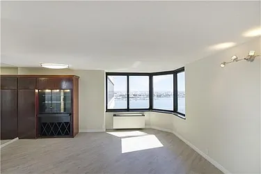 Rented by Weichert Manhattan Midtown