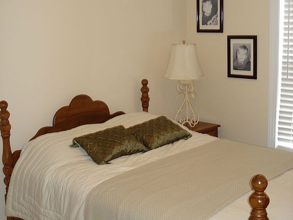 4th image of 775 Oaktree Blvd
