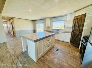 865 Hope Ave, Farmington, NM 87401