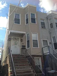25 Lincoln Street