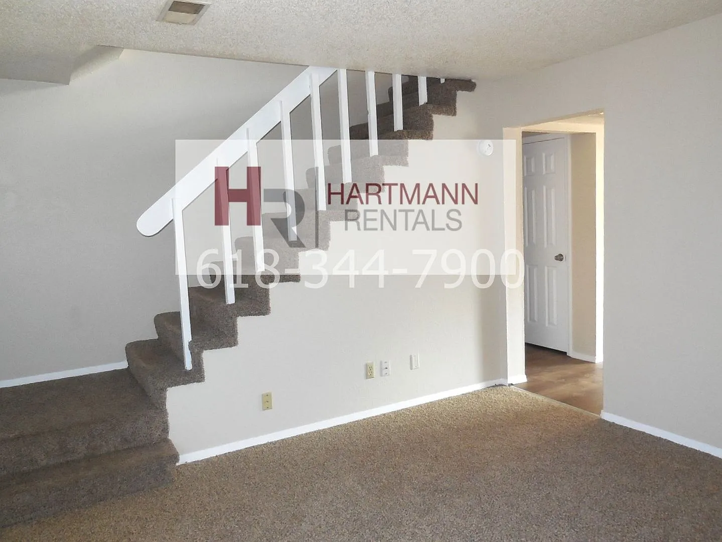 1107 Arrowhead — Photo 3