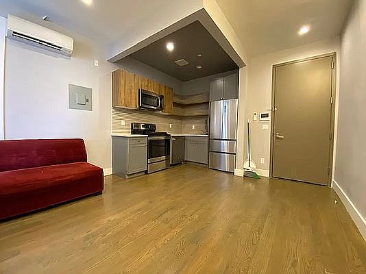 2nd image of 484 Harman St #4B