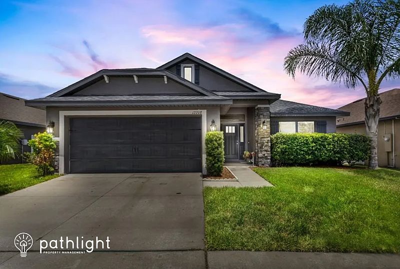 1st image of 12208 Avondale Oak Pl