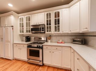 8 Clearview Rd, Springfield, NJ 07081