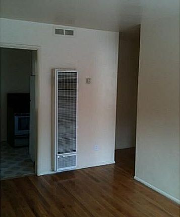 4th image of 3722 Texas St