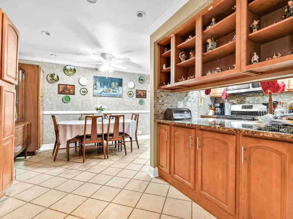 1623 George Street image 12 of 25