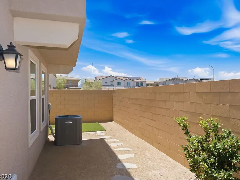 913 Cadence View Way — Photo 39