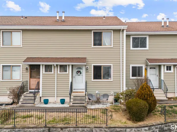 214 Monticello Drive #214, Branford, CT 06405
