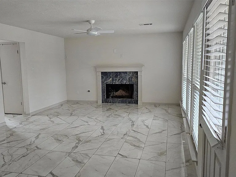 23510 Stratsborough Dr — Photo 13