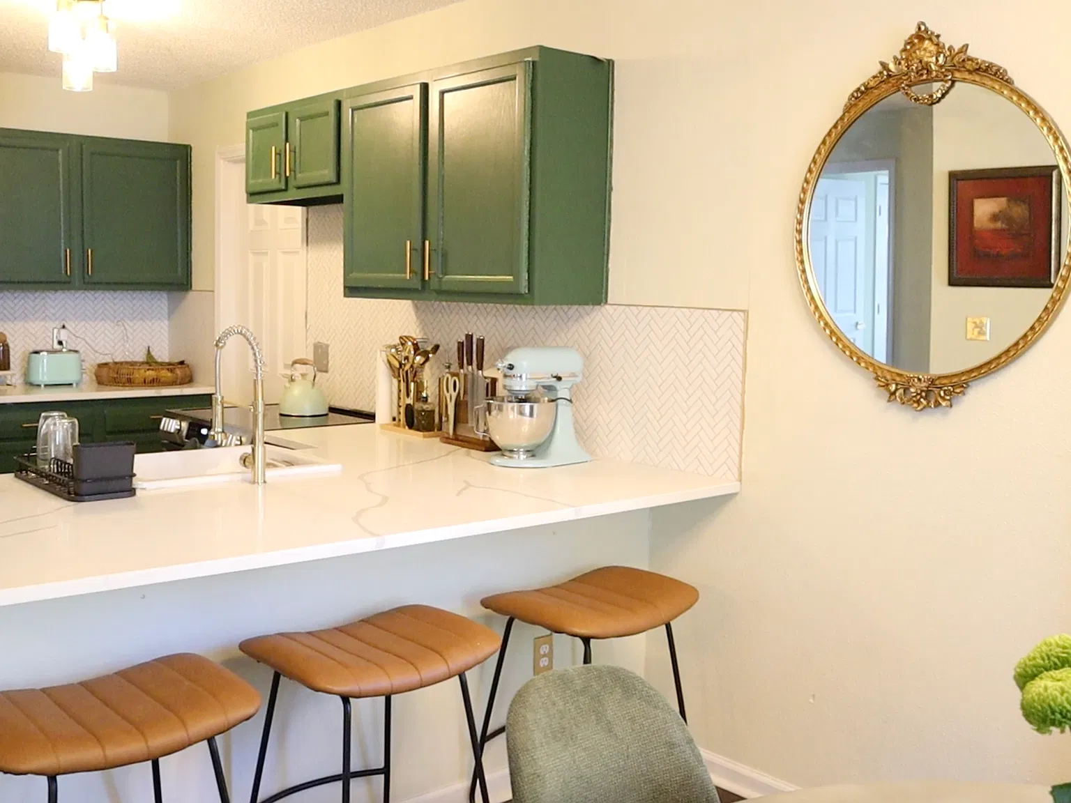 3 bed, 1020 sqft, $1,700 — Photo 4