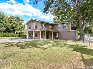 867 Ridgeroad Dr, New Braunfels, TX 78130