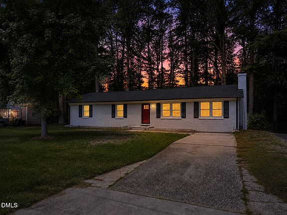 2nd image of 2819 Independence Ave