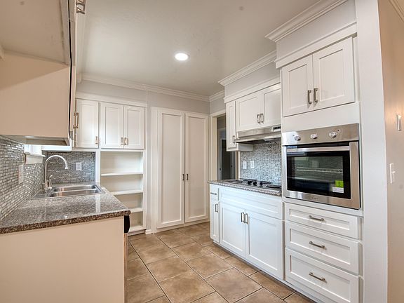 2nd image of 7604 NW 29th St