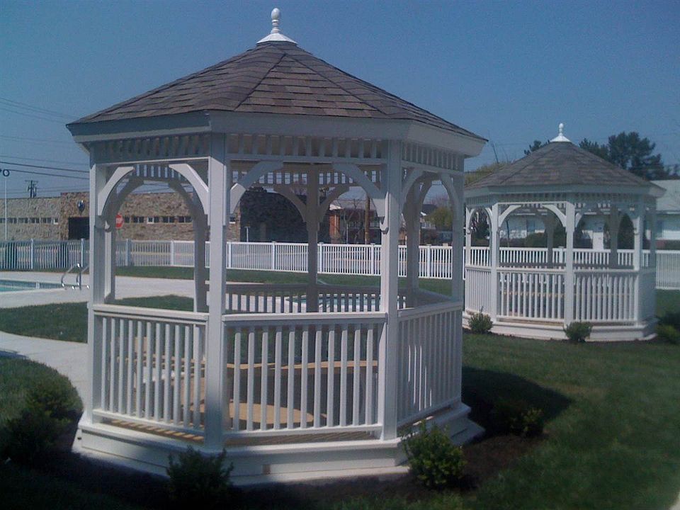 2nd image of 6210 Ocean Ave #202