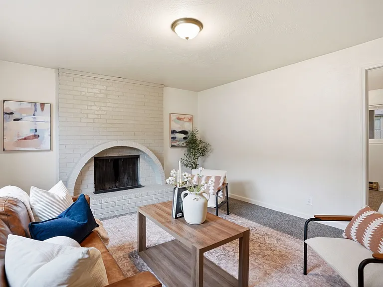 3010 N Willow Rd — Photo 26