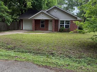 503 Quail Lake Dr, Henryetta, OK 74437