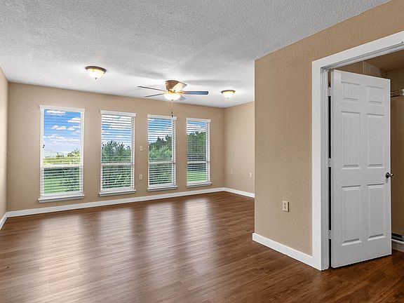 3rd image of 100 Vista Hermosa